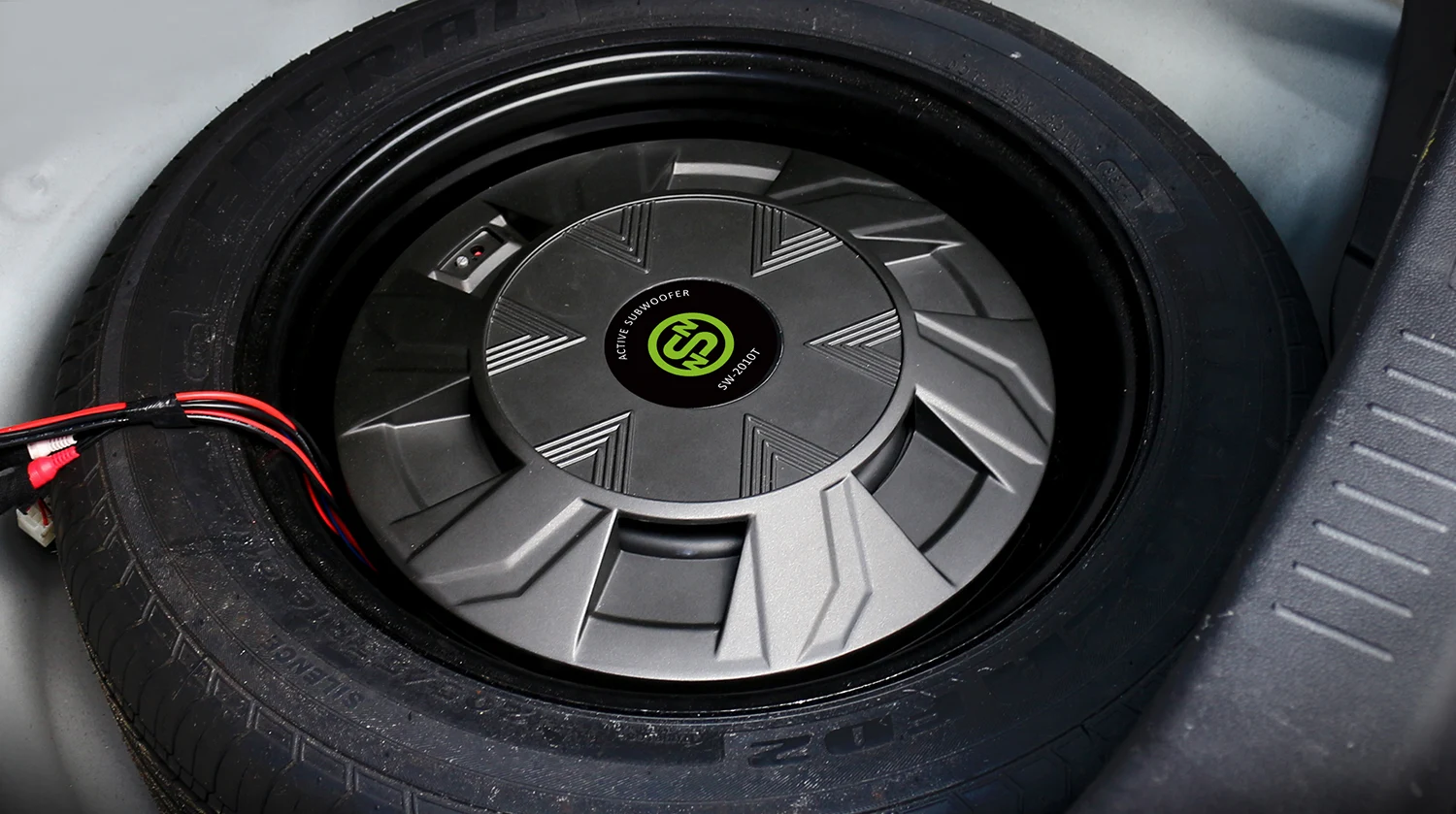 subwoofer ລົດ